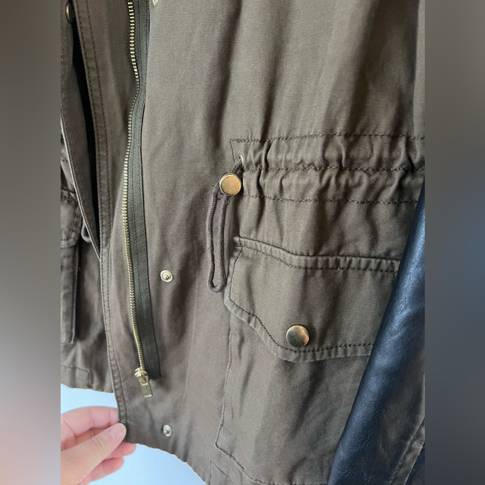 H&M jacket - Picture 4 of 10